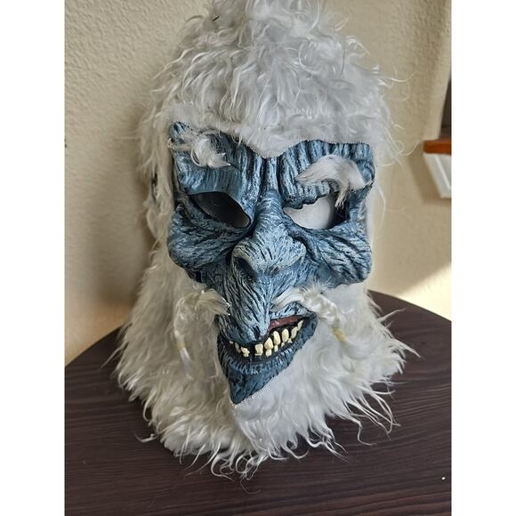 California Costume Abominable Snowman Adult Men halloween Mask - Picture 2 of 6